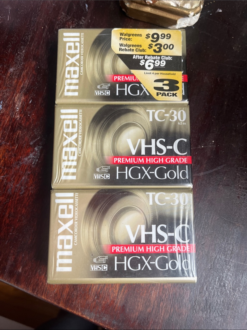 Maxell HGX-Gold VHS-C Premium High Grade TC-30 3-Pack (Gold/Black)